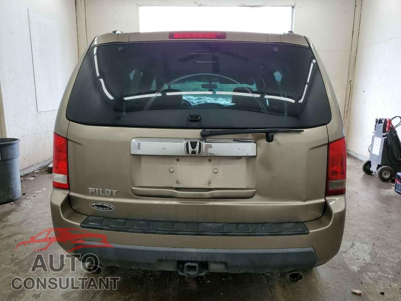 HONDA PILOT 2011 - 5FNYF3H45BB056000