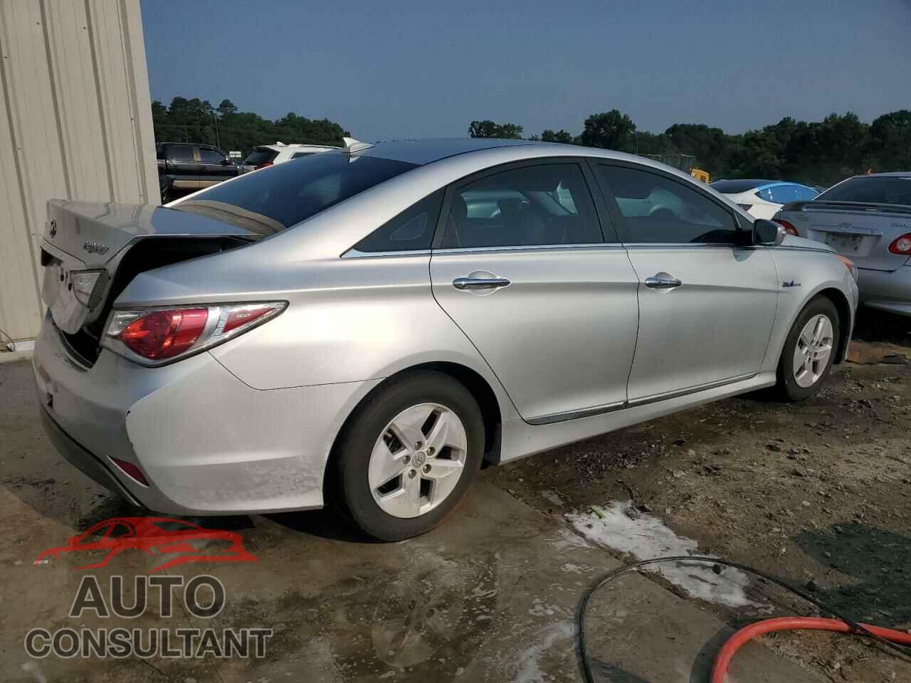 HYUNDAI SONATA 2012 - KMHEC4A48CA045154