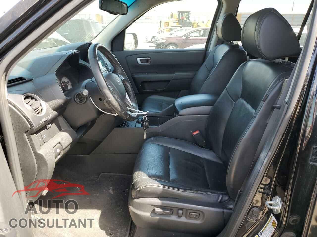 HONDA PILOT 2011 - 5FNYF3H94BB010718