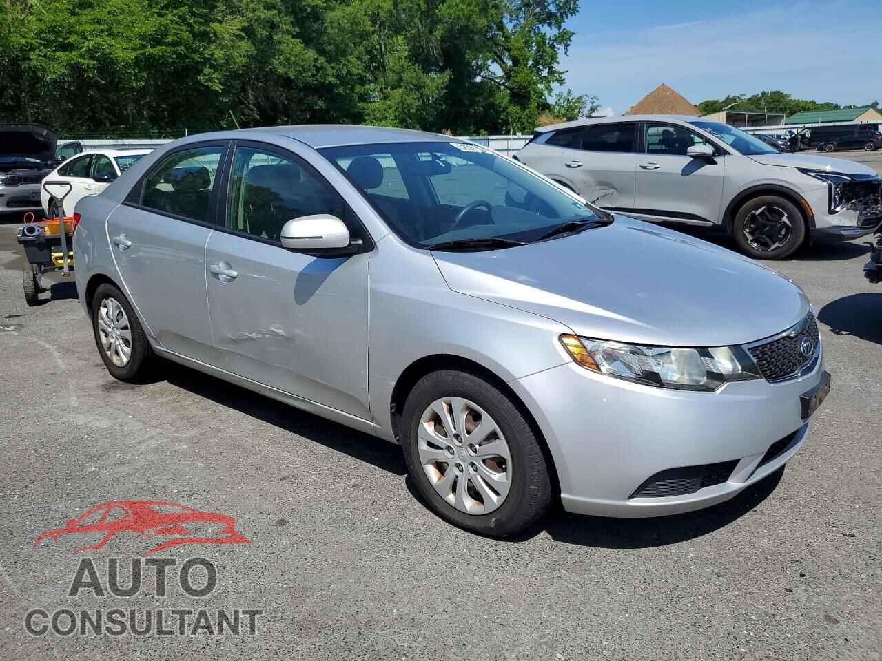KIA FORTE 2012 - KNAFU4A21C5596309