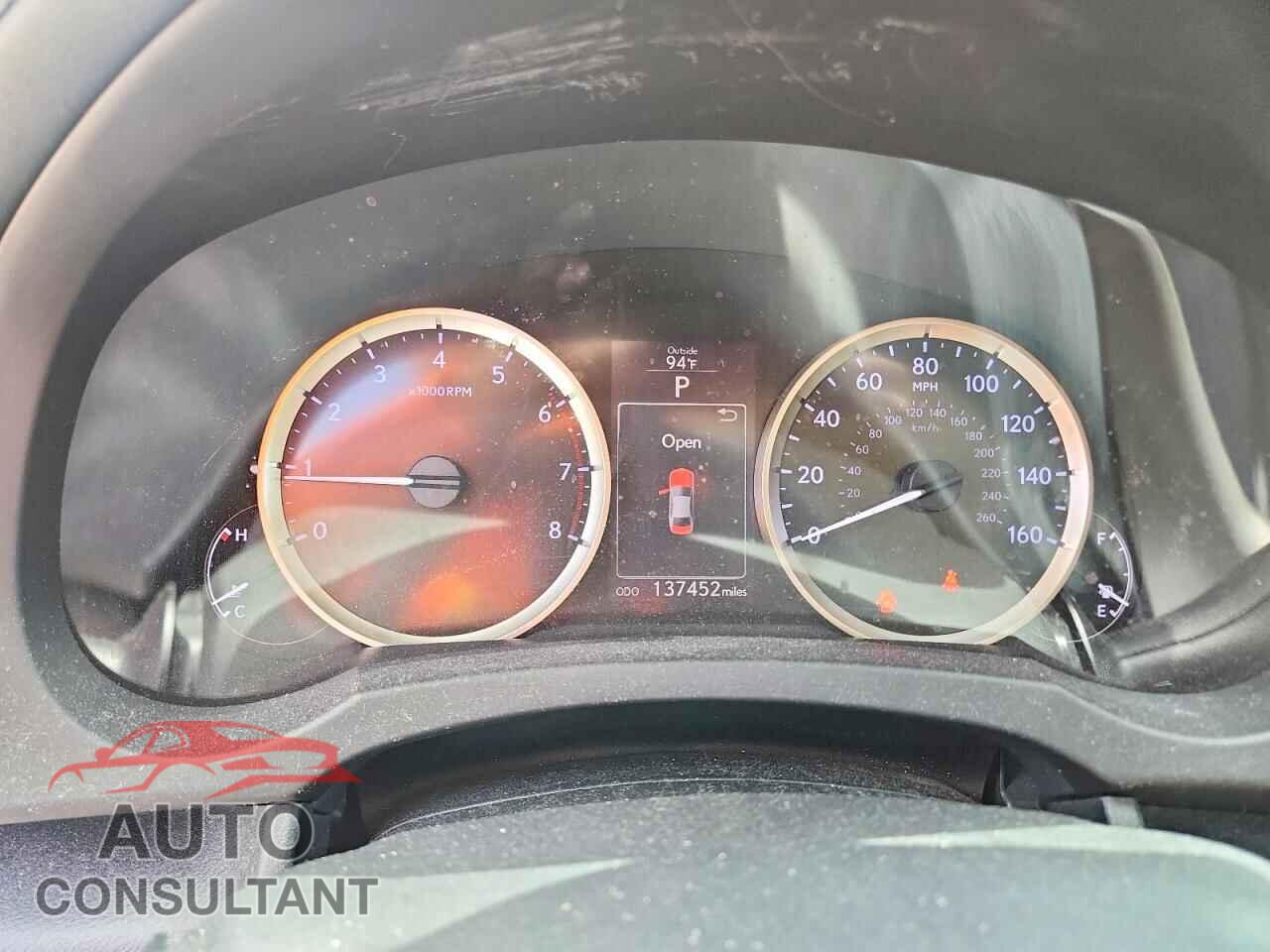 LEXUS IS 2016 - JTHBA1D21G5017585