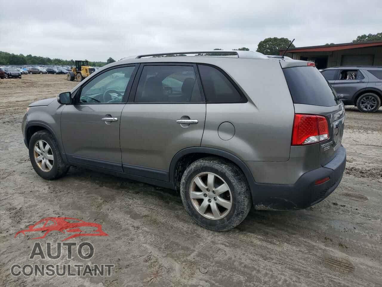 KIA SORENTO 2013 - 5XYKT3A61DG324031