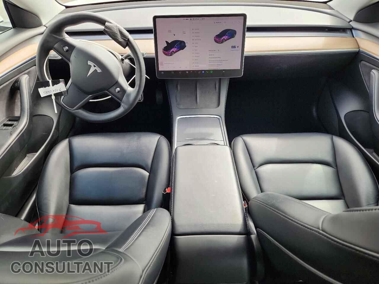 TESLA MODEL 3 2021 - 5YJ3E1EA1MF977855