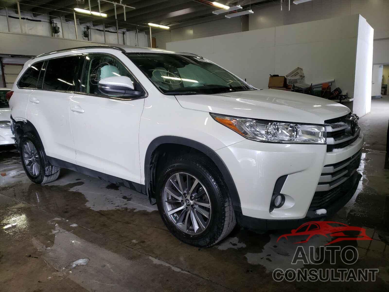 TOYOTA HIGHLANDER 2019 - 5TDJZRFH1KS589099