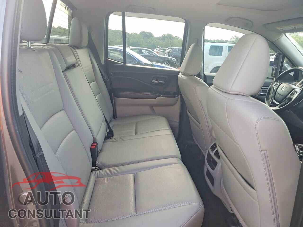 HONDA RIDGELINE 2017 - 5FPYK3F79HB029584