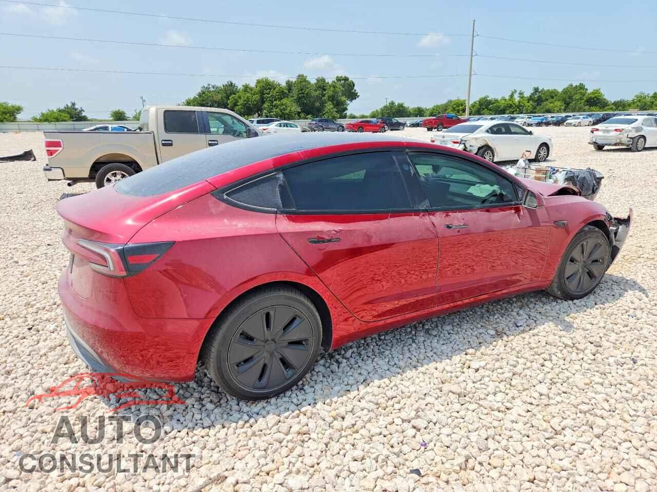 TESLA MODEL 3 2026 - 5YJ3E1EA8TF148473