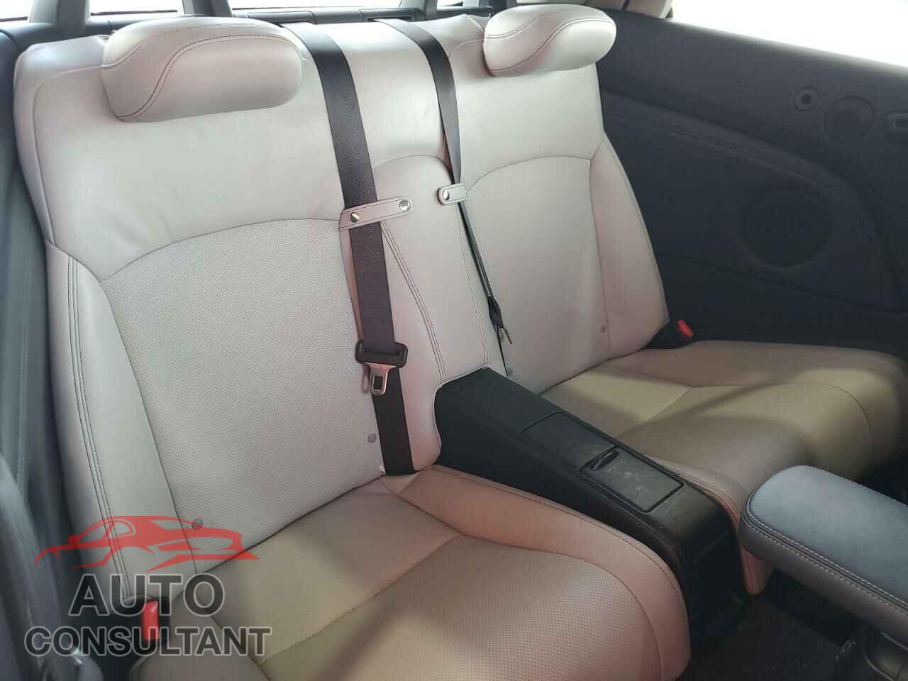 LEXUS IS 2011 - JTHFE2C24B2506442