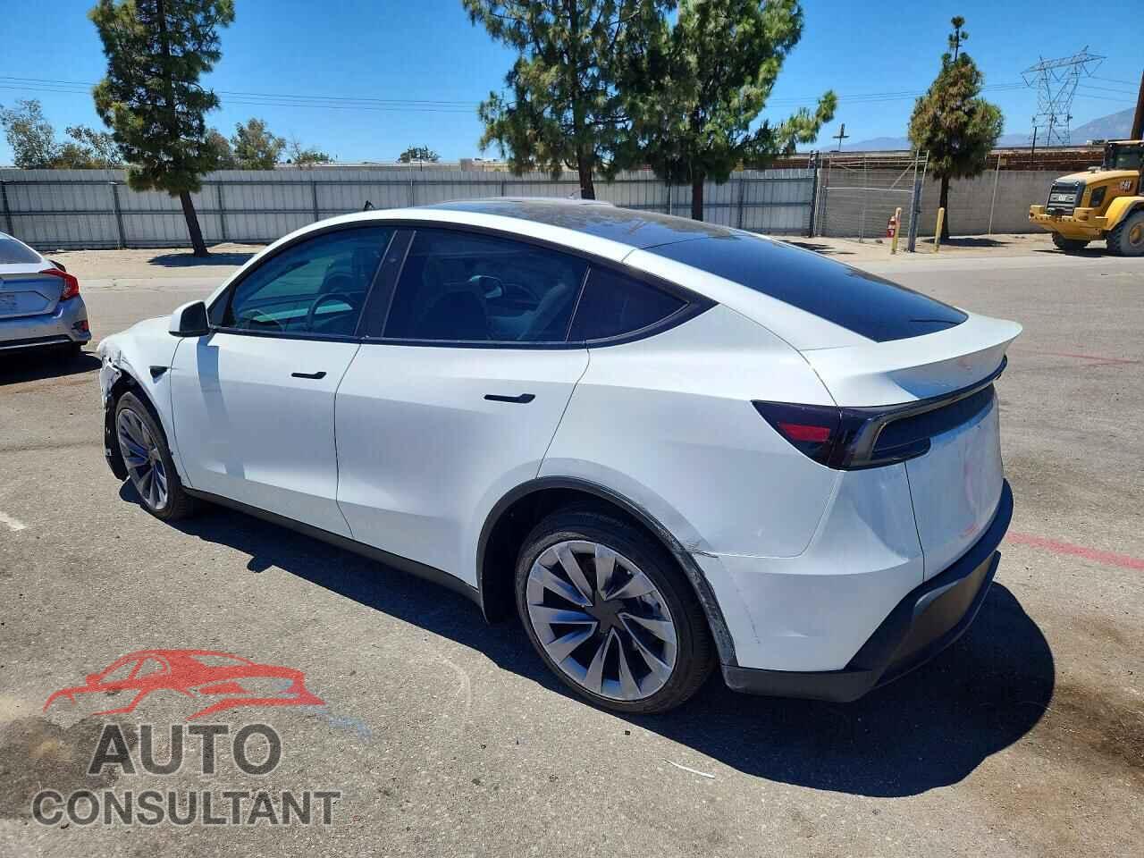 TESLA MODEL Y 2026 - 7SAYGDEE6TF577781