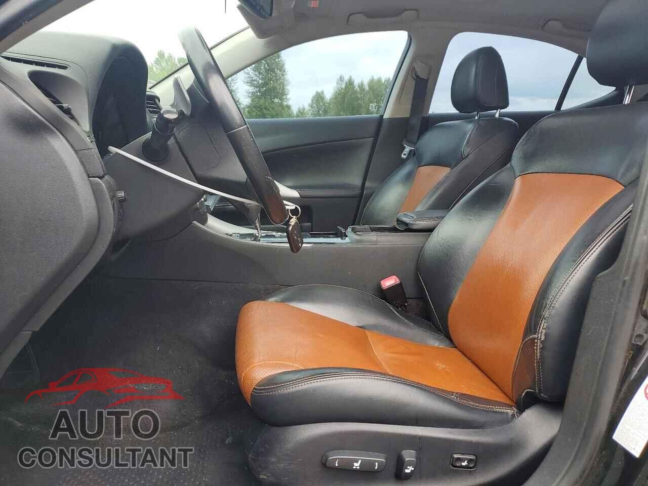 LEXUS IS 2013 - JTHCF5C26D5062872