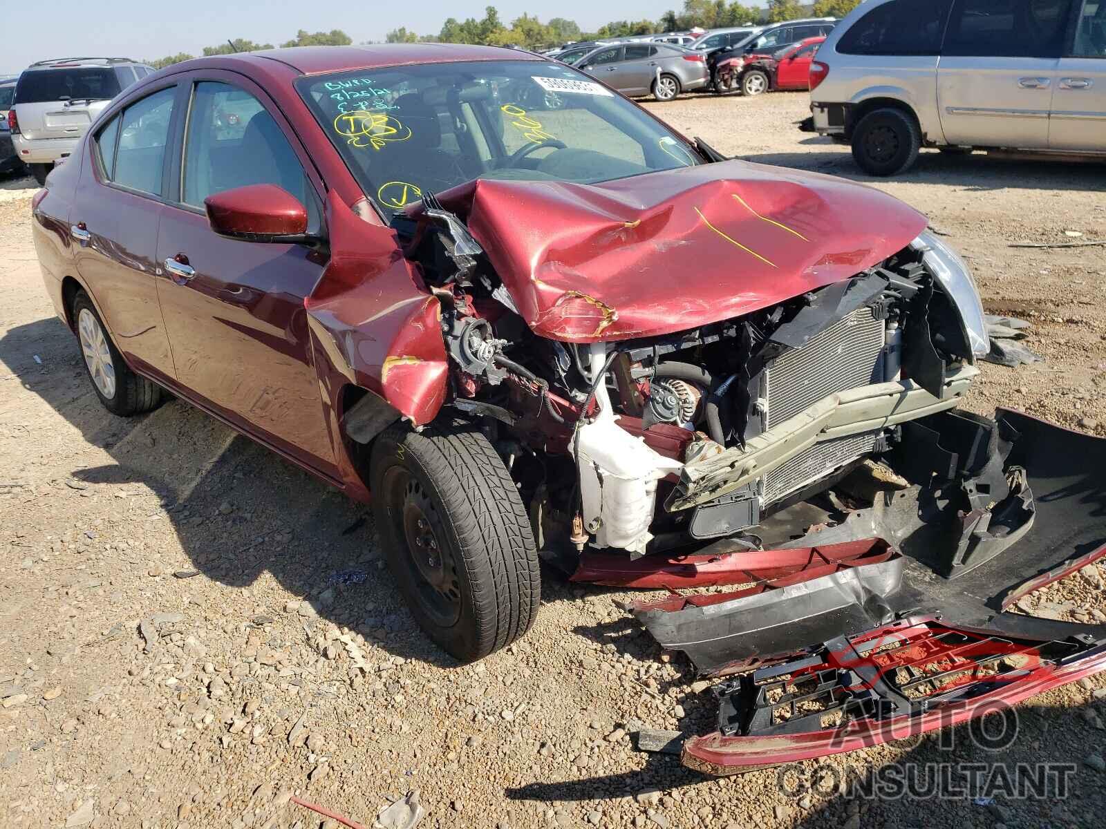 NISSAN VERSA 2019 - 3N1CN7AP0KL813771