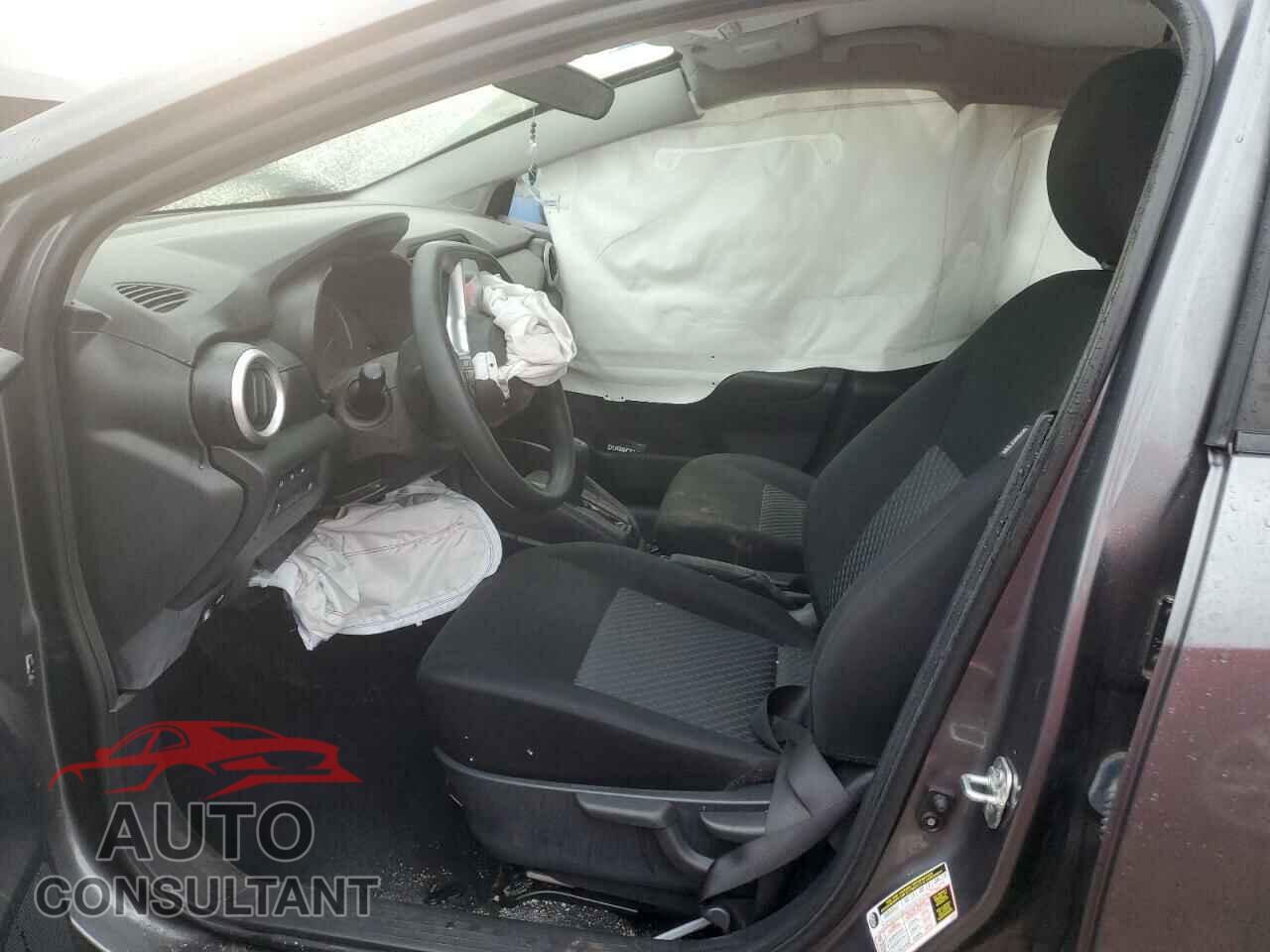 NISSAN VERSA 2021 - 3N1CN8DV6ML814832