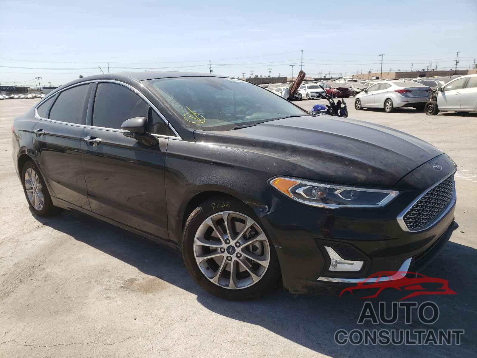 FORD FUSION 2019 - 3FA6P0SU1KR176246