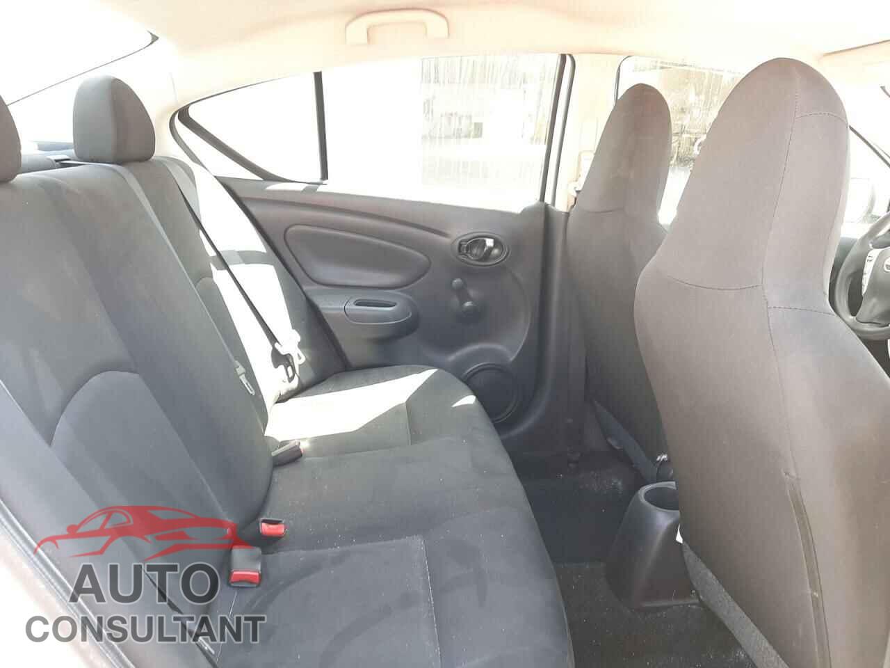 NISSAN VERSA 2017 - 3N1CN7AP3HL853576