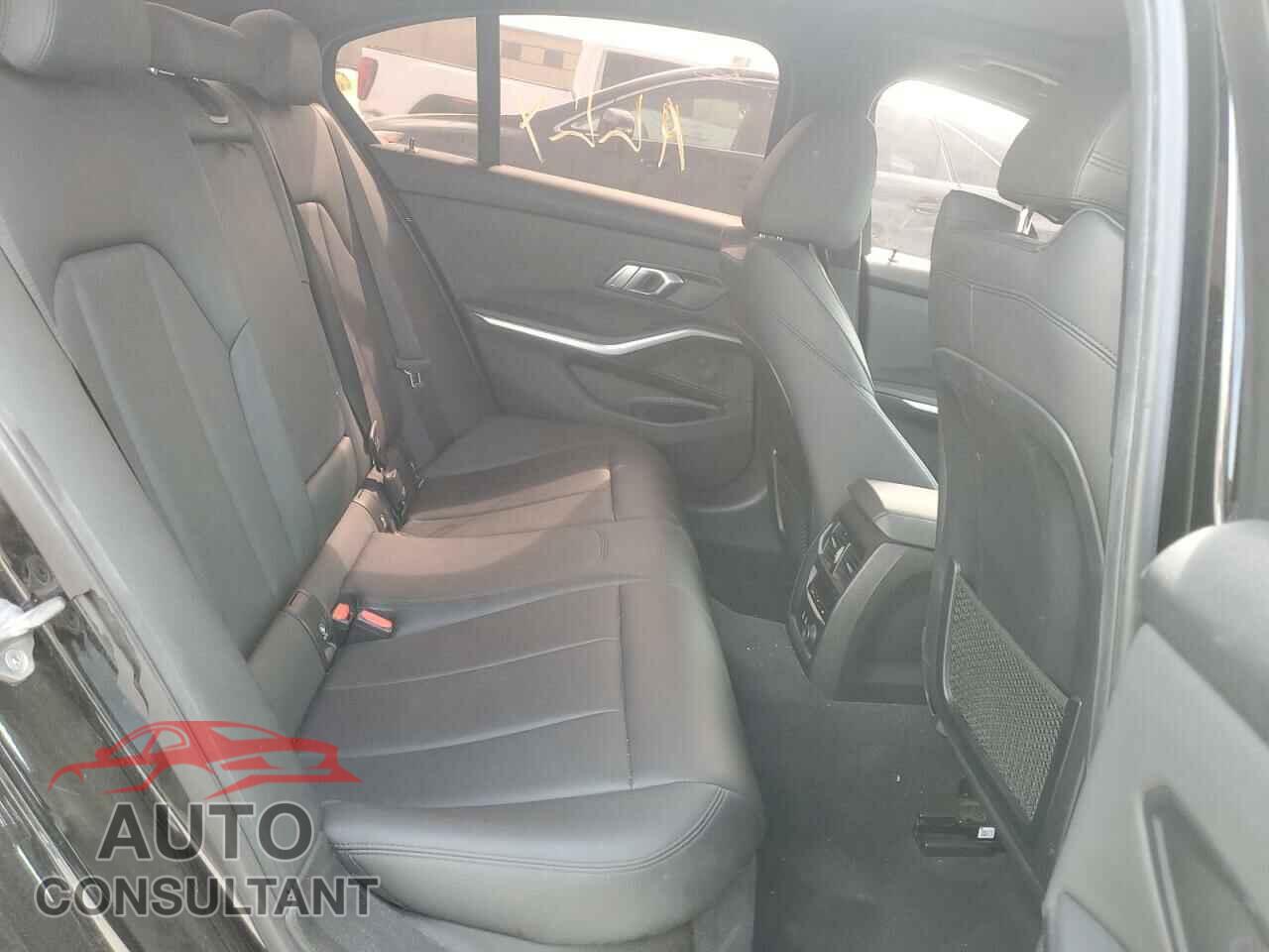 BMW 3 SERIES 2019 - WBA5R1C58KFH02849