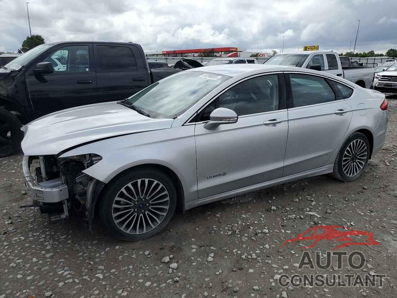 FORD FUSION 2018 - 3FA6P0RUXJR151043