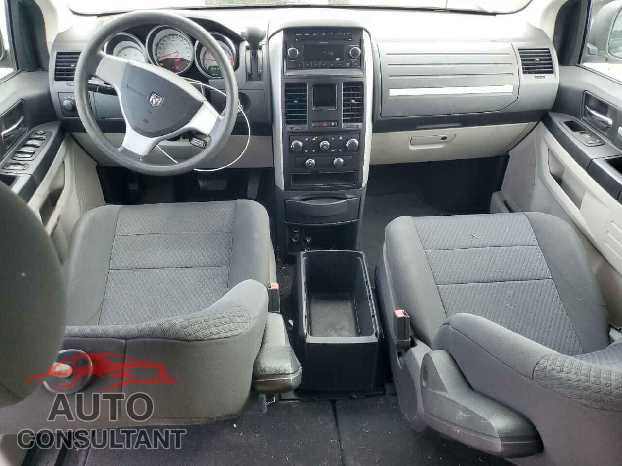 DODGE CARAVAN 2010 - 2D4RN4DE1AR108109