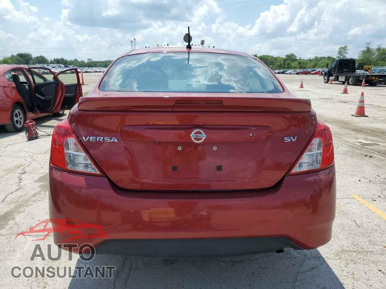 NISSAN VERSA 2019 - 3N1CN7AP3KL870109