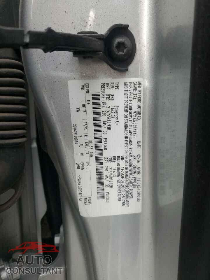 FORD FOCUS 2016 - 1FADP3F20GL281755