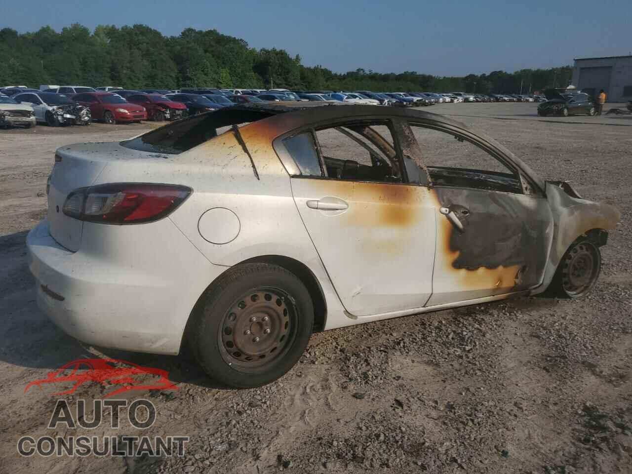 MAZDA 3 2013 - JM1BL1TF3D1747355
