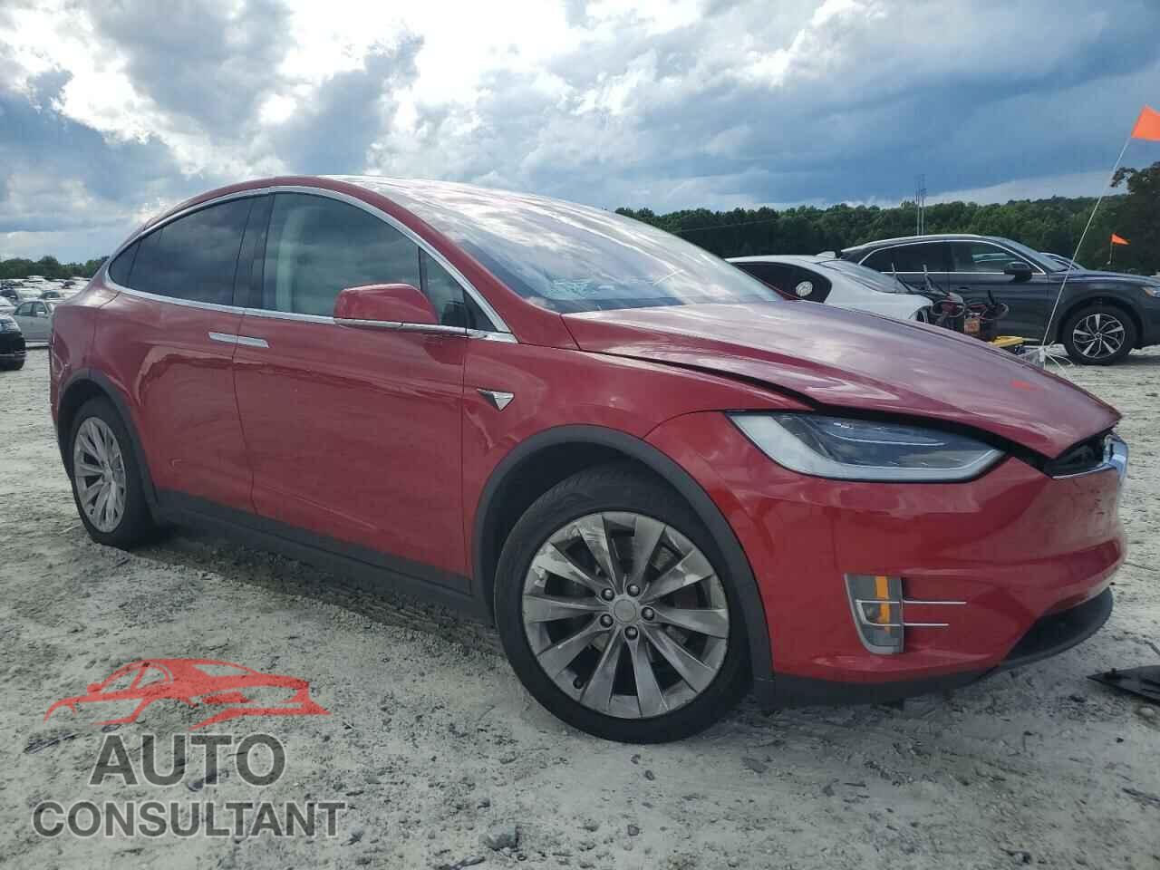 TESLA MODEL X 2018 - 5YJXCAE25JF122362