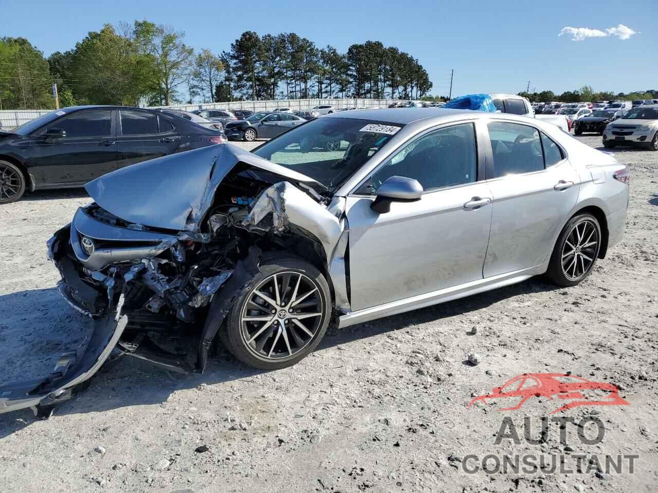 TOYOTA CAMRY 2021 - 4T1G11AK8MU570369