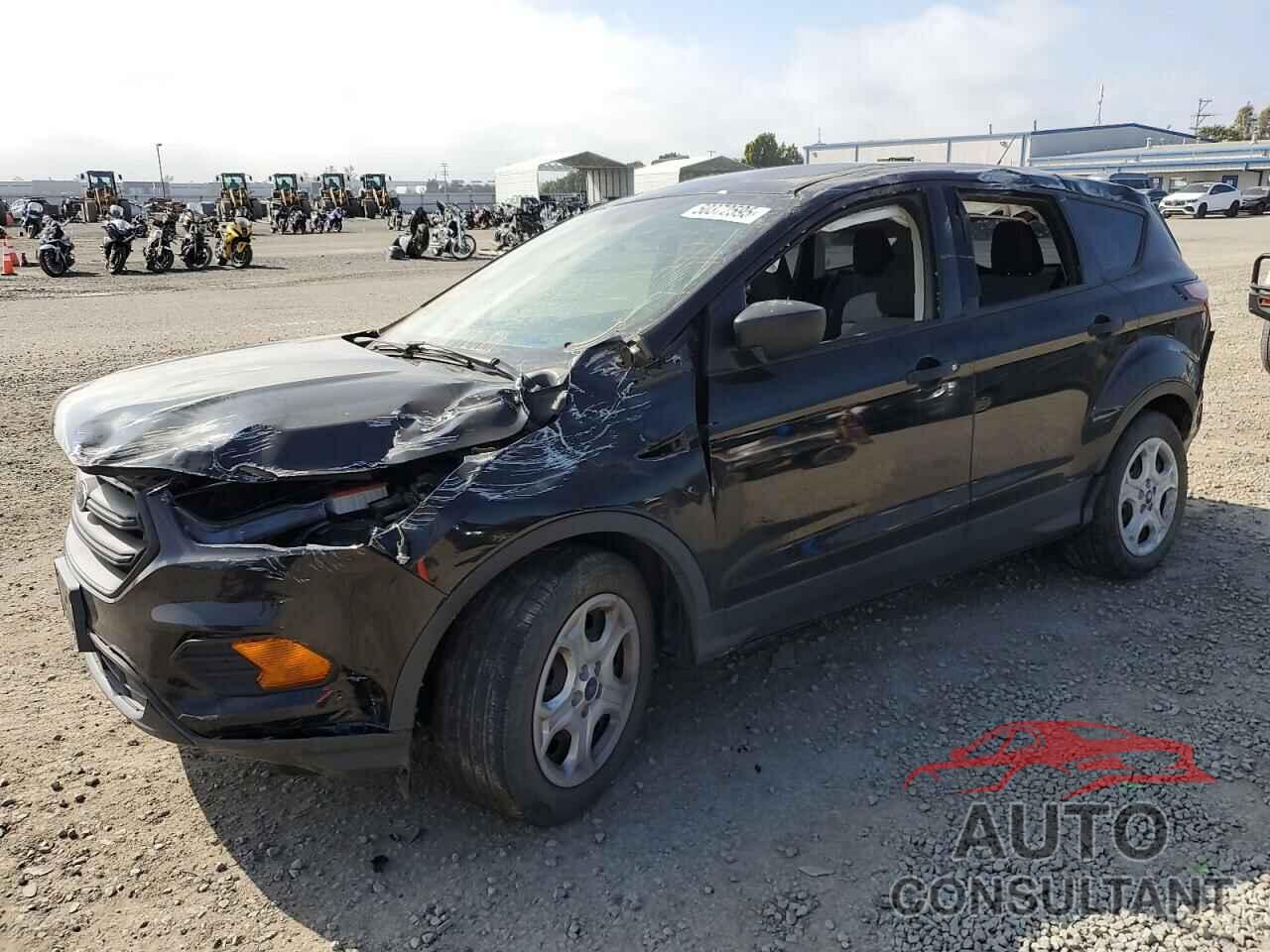 FORD ESCAPE 2018 - 1FMCU0F71JUB27884
