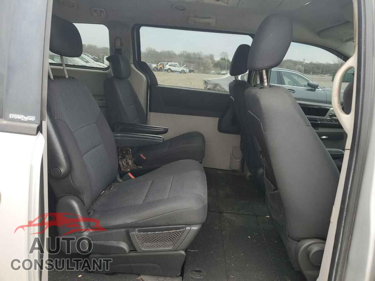 DODGE CARAVAN 2010 - 2D4RN5D14AR118765