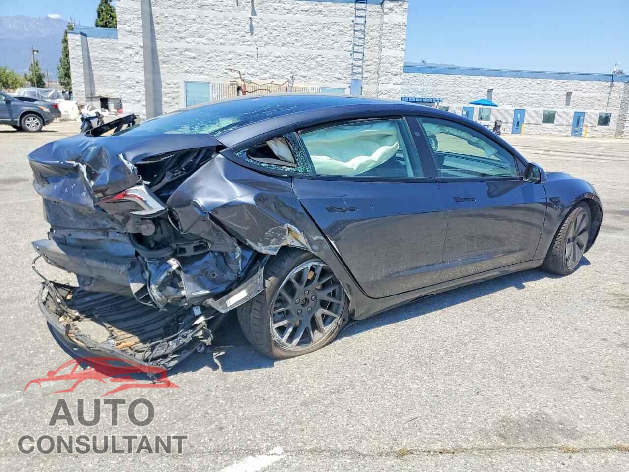 TESLA MODEL 3 2024 - 5YJ3E1EA7RF726961