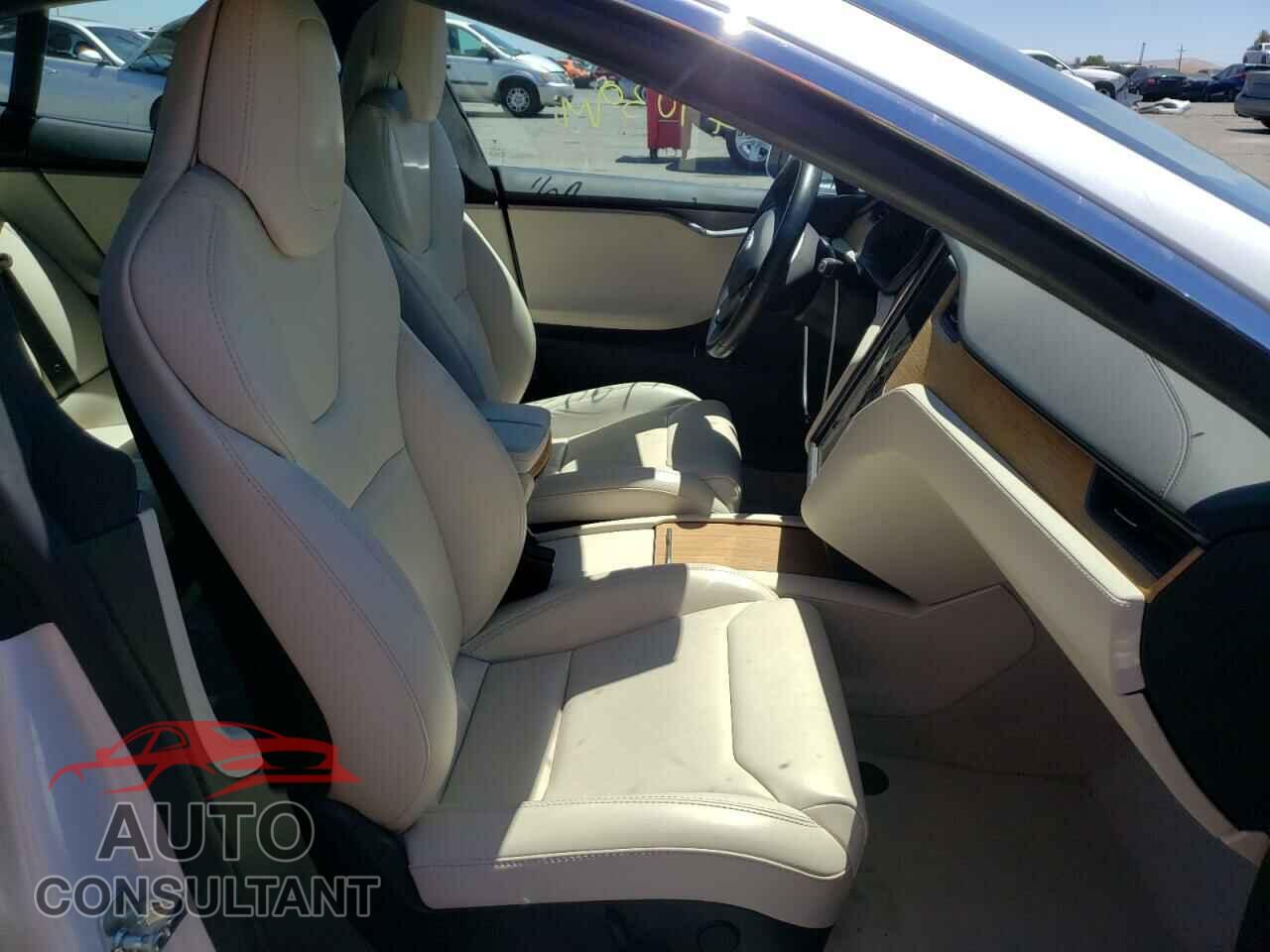 TESLA MODEL S 2019 - 5YJSA1E20KF334510