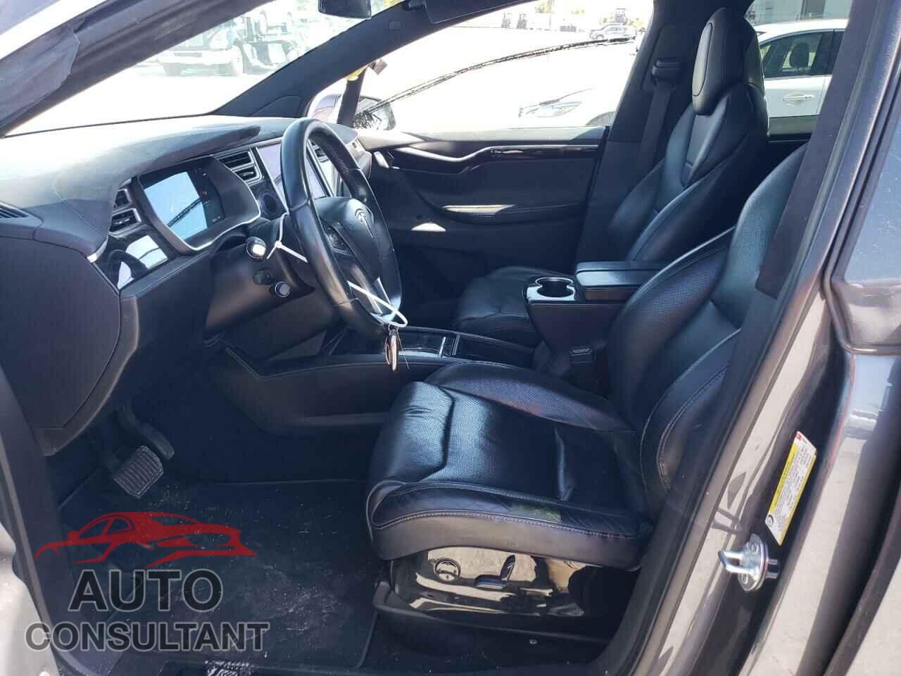 TESLA MODEL X 2016 - 5YJXCBE20GF022099