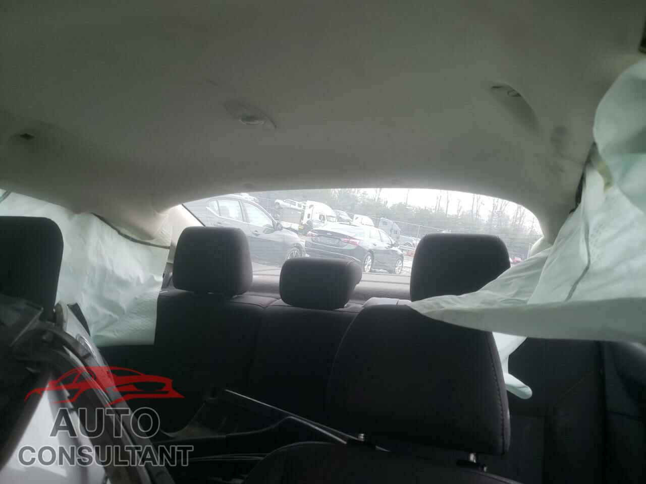 FORD FOCUS 2017 - 1FADP3F28HL205038