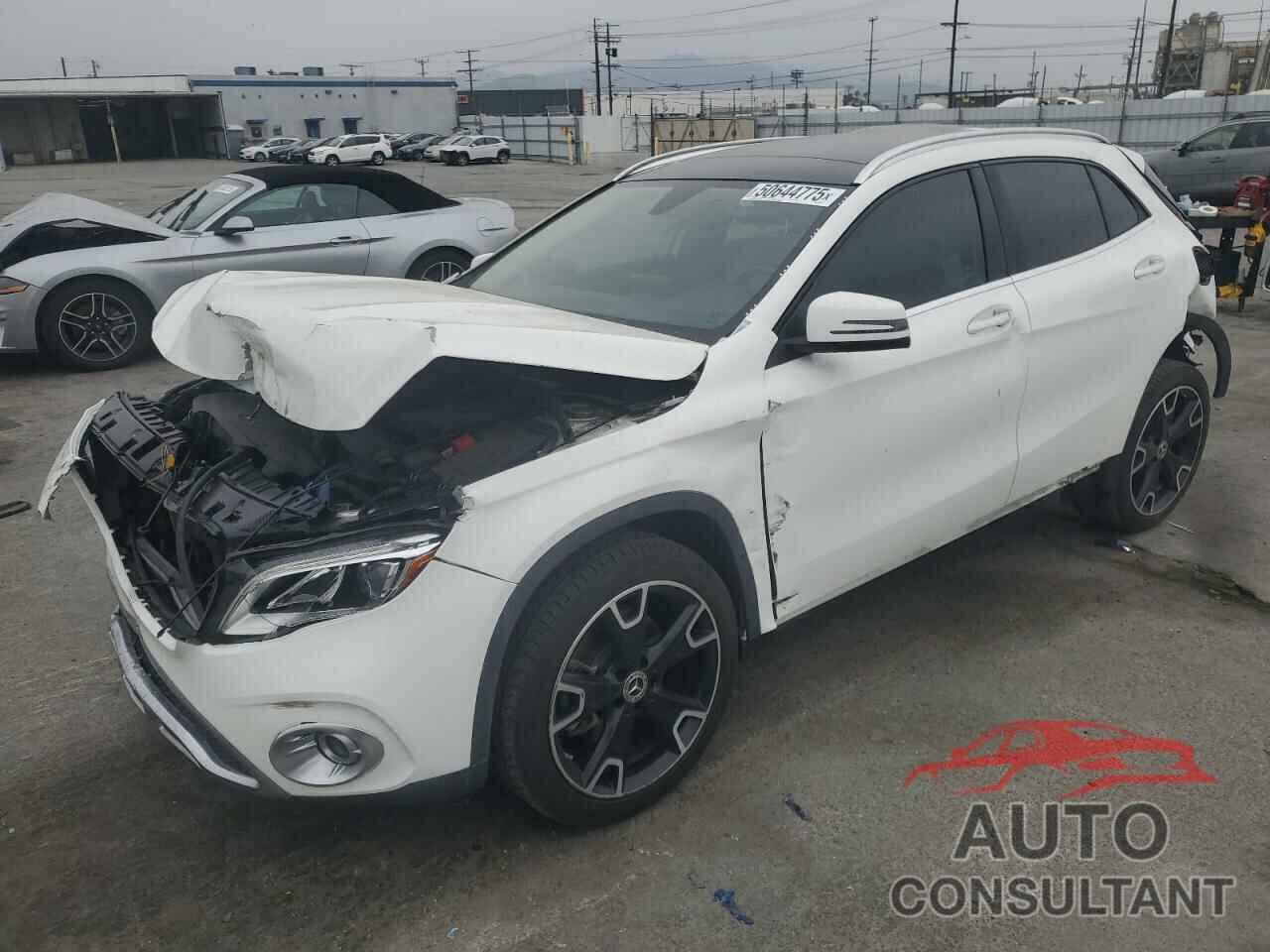 MERCEDES-BENZ GLA-CLASS 2019 - WDCTG4EB6KU013559
