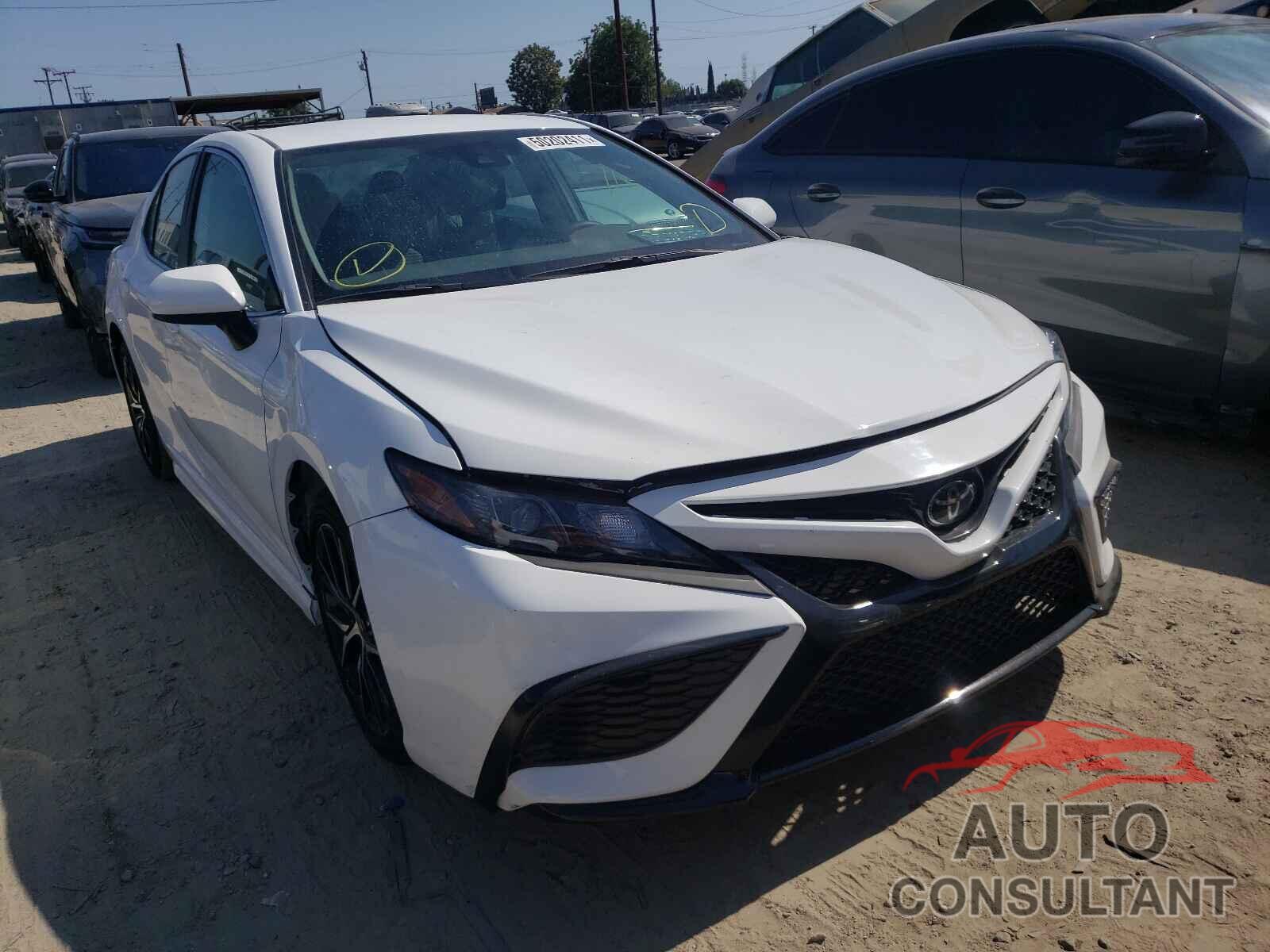 TOYOTA CAMRY 2021 - 4T1G11AKXMU532853