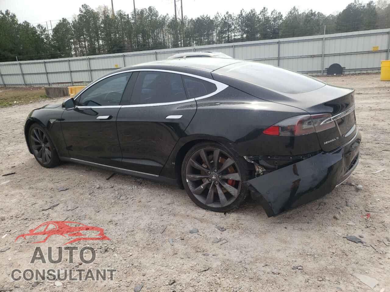 TESLA MODEL S 2015 - 5YJSA1E12FF118302