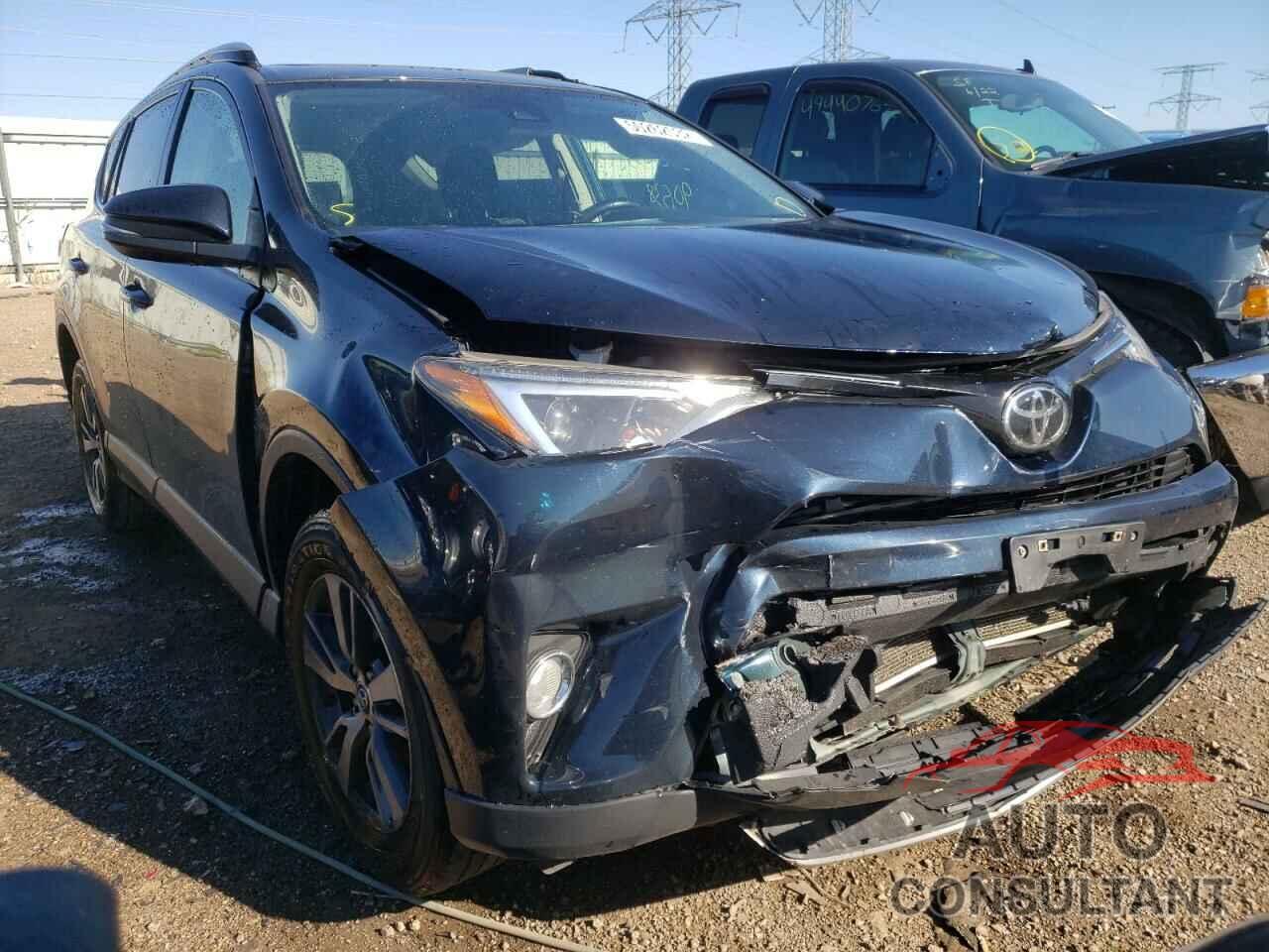 TOYOTA RAV4 2017 - JTMRFREV9HJ158230