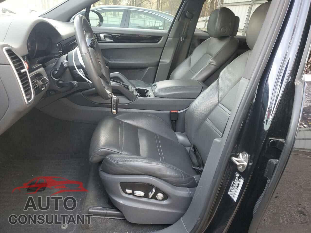 PORSCHE CAYENNE 2019 - WP1AA2AY4KDA09845