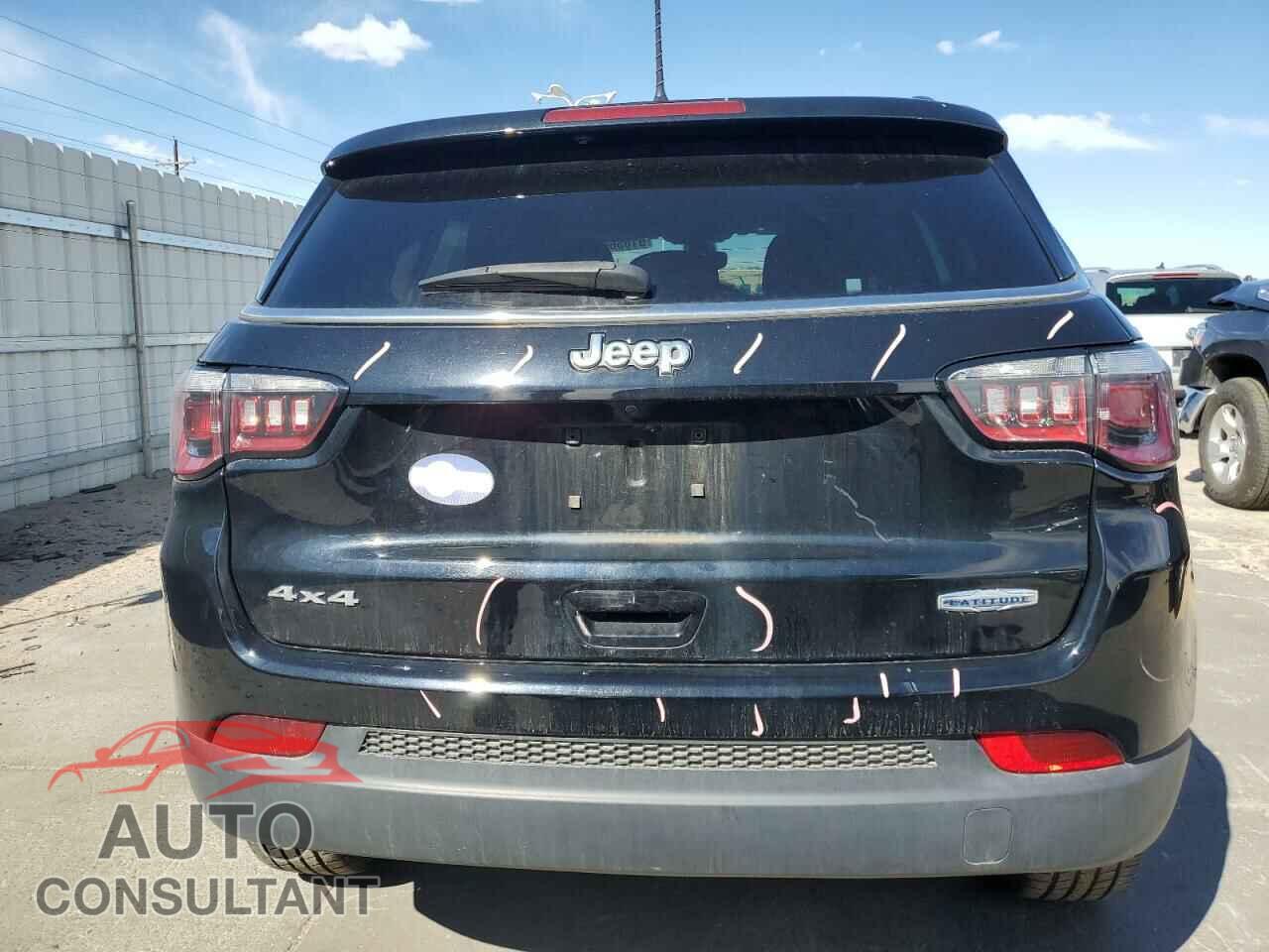 JEEP COMPASS 2018 - 3C4NJDBB5JT143166