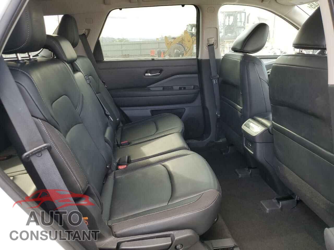 NISSAN PATHFINDER 2023 - 5N1DR3CA9PC219041