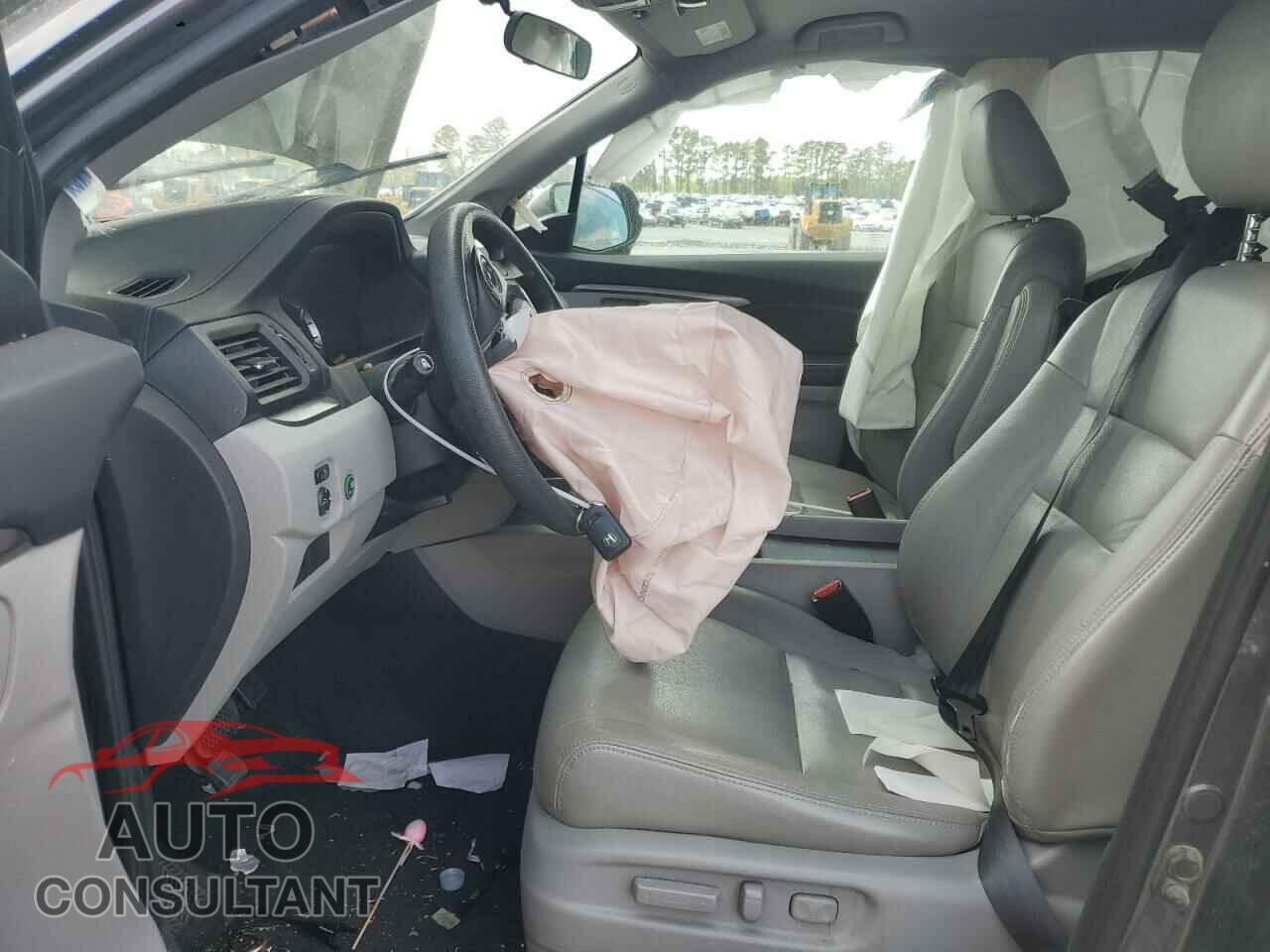 HONDA PILOT 2017 - 5FNYF5H31HB010580
