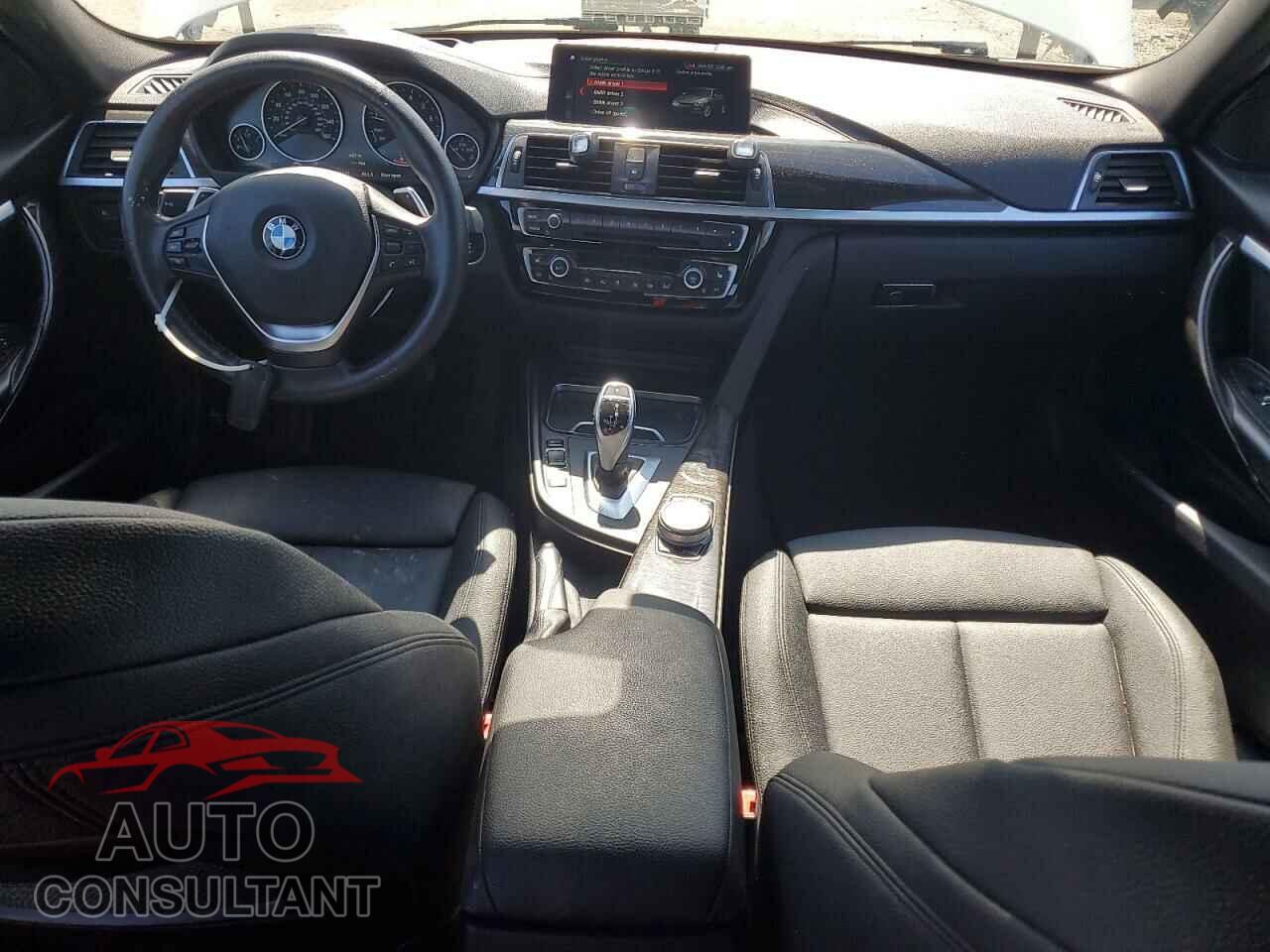 BMW 3 SERIES 2018 - WBA8D9C55JA012768