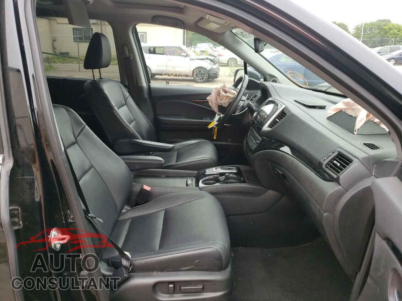 HONDA PILOT 2017 - 5FNYF5H98HB016168