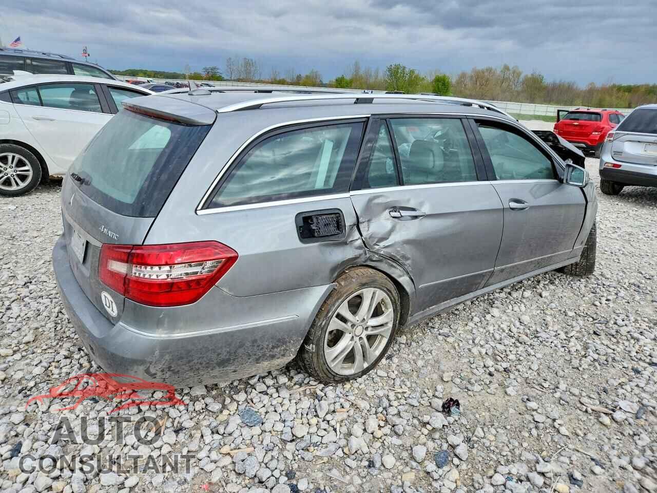 MERCEDES-BENZ E-CLASS 2011 - WDDHH8HB8BA303689