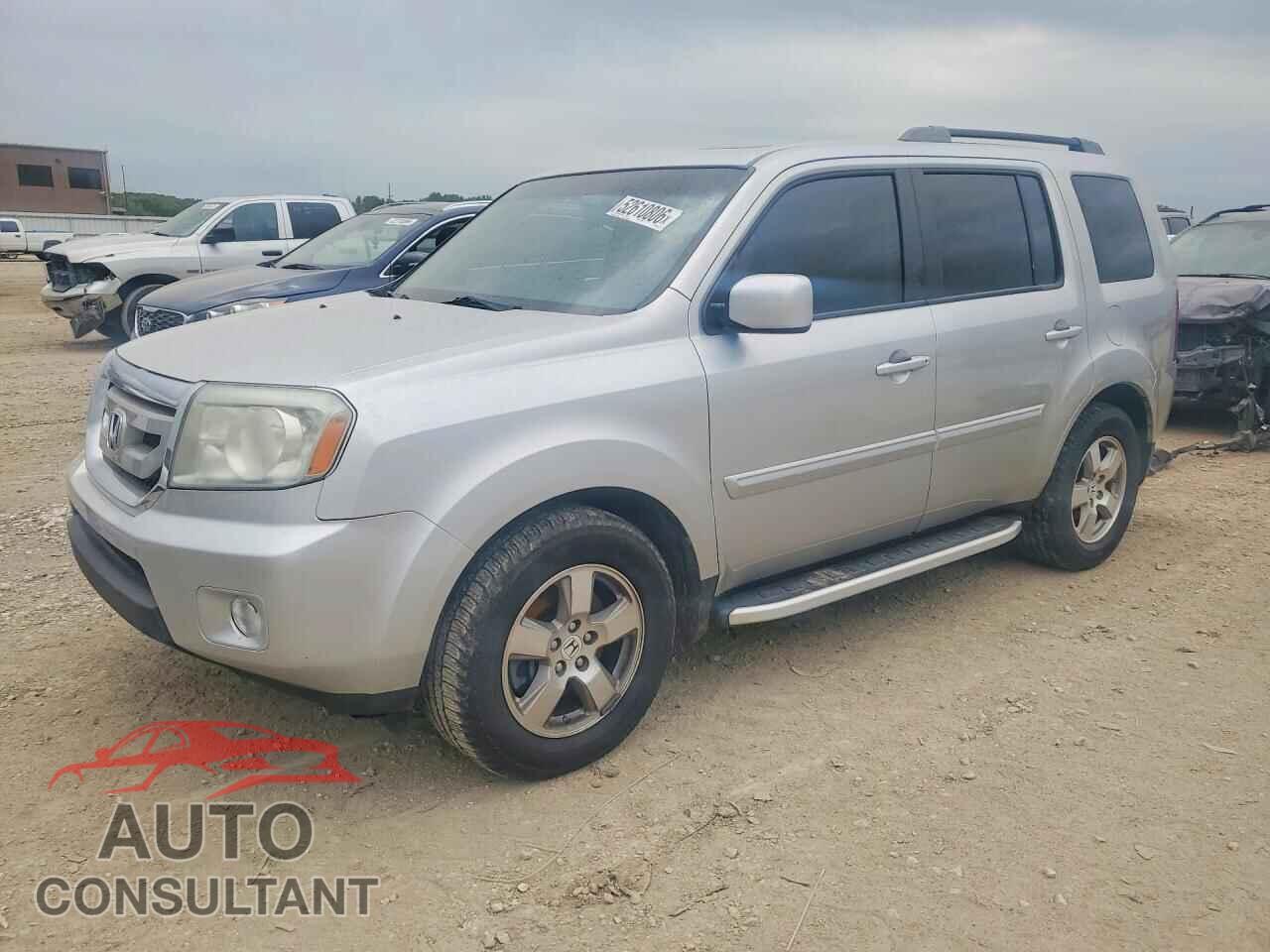 HONDA PILOT 2011 - 5FNYF4H75BB038127