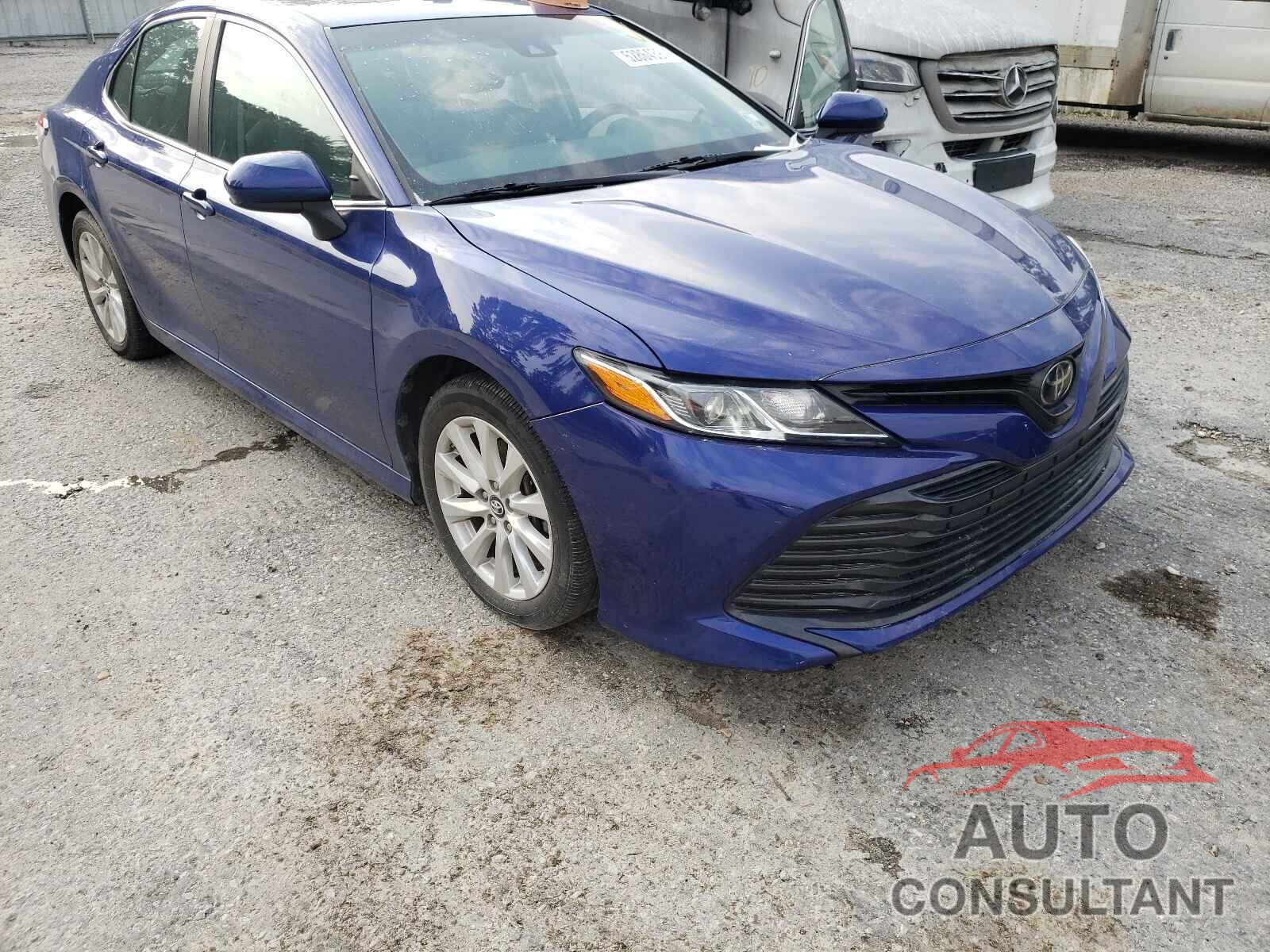 TOYOTA CAMRY 2018 - 4T1B11HKXJU602069