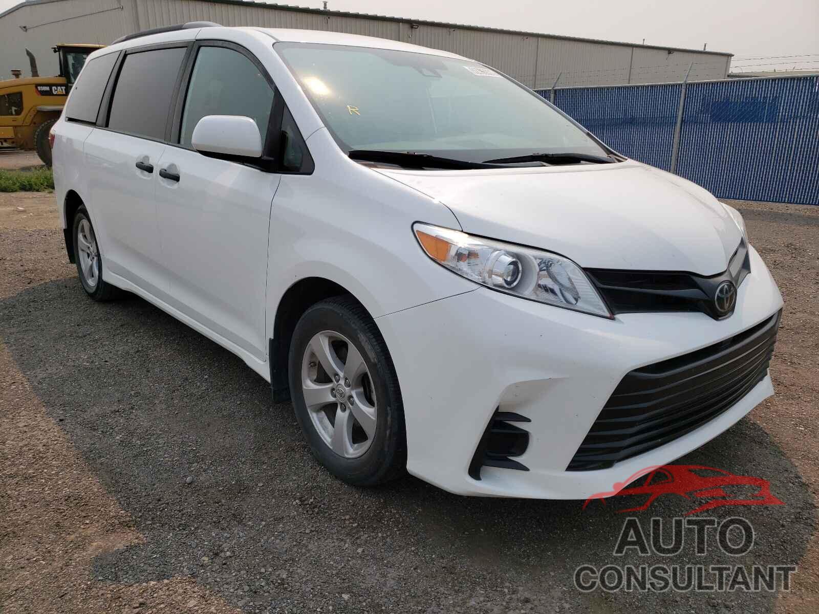 TOYOTA SIENNA 2019 - 5TDZZ3DC7KS996755