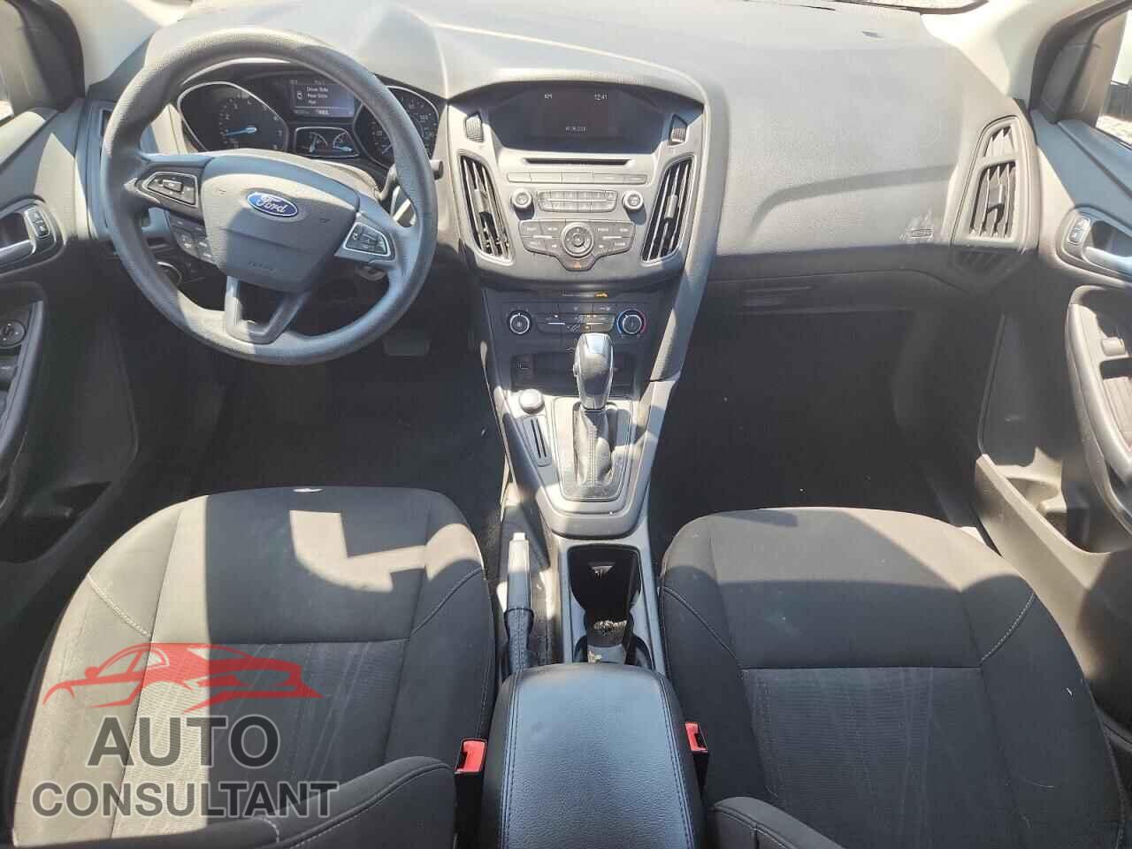 FORD FOCUS 2016 - 1FADP3F22GL352339