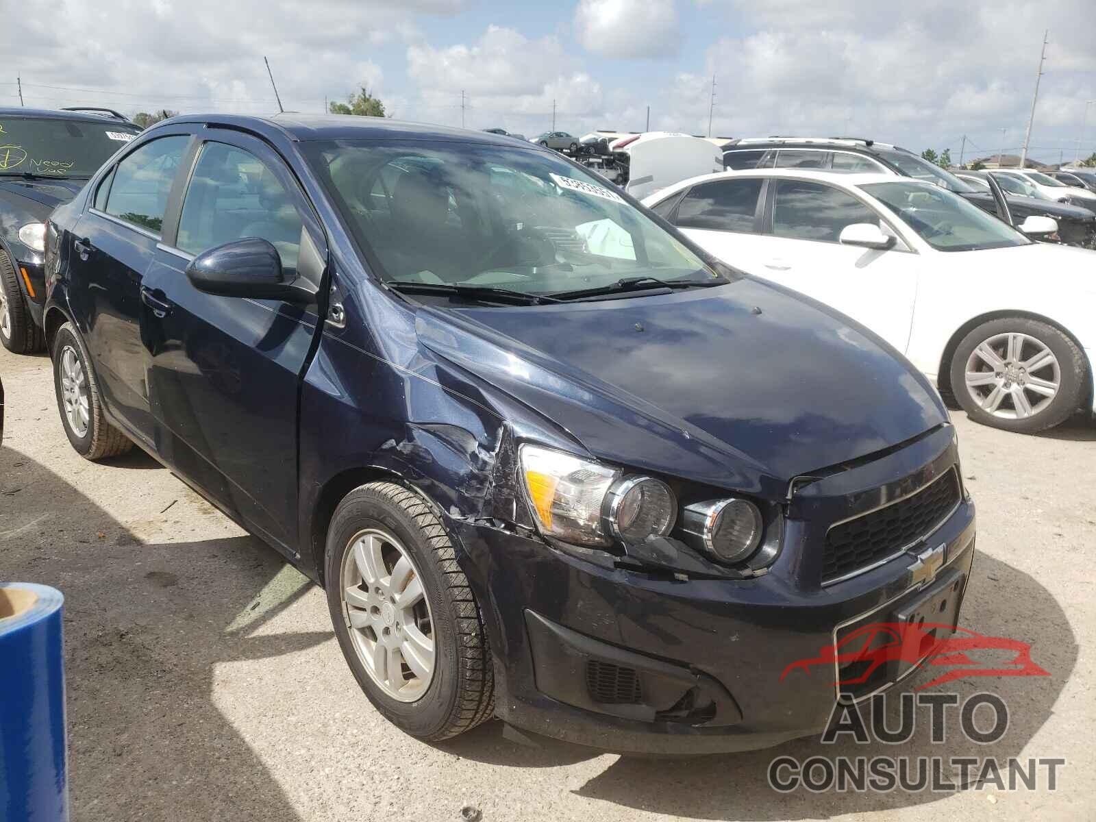 CHEVROLET SONIC 2016 - 1G1JC5SG6G4130010