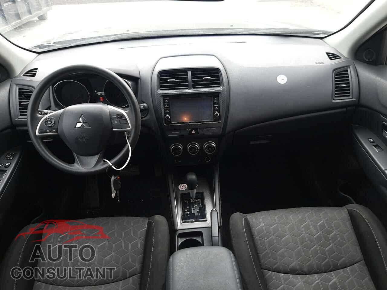 MITSUBISHI OUTLANDER 2020 - JA4AR3AU0LU025601