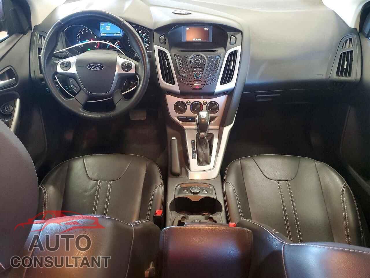 FORD FOCUS 2014 - 1FADP3F28EL264246