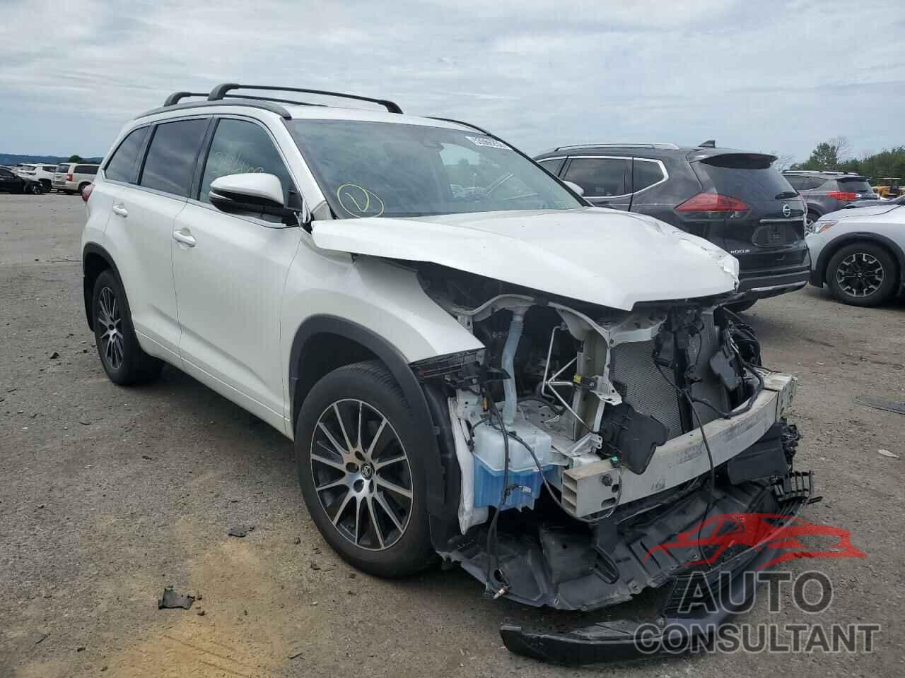 TOYOTA HIGHLANDER 2018 - 5TDJZRFH7JS540519